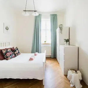 https://due-mieszkanie-w-samym-rynku.hotelswroclaw.com